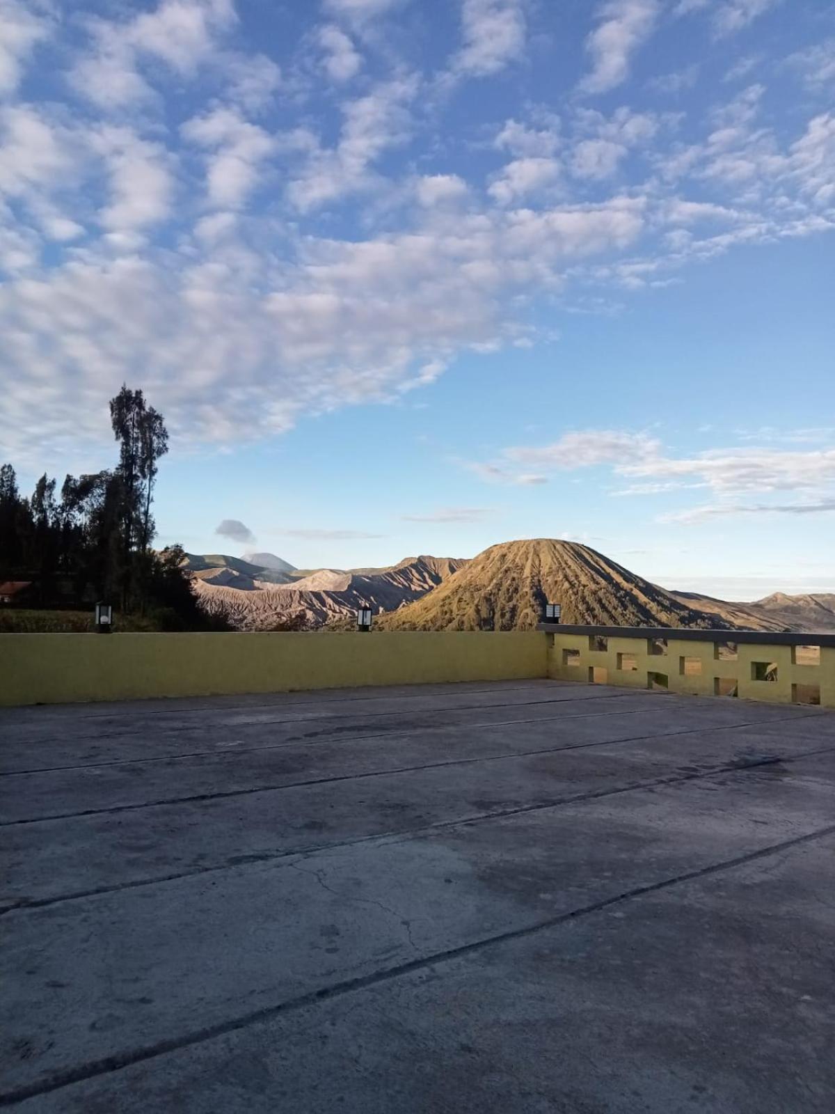 Tengger Indah Seruni Bromo Hotel Probolinggo Buitenkant foto